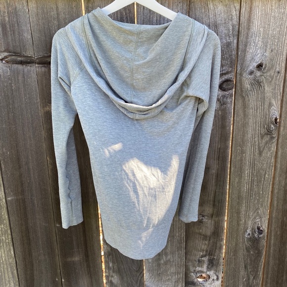 Athleta hooded shirt xs - Picture 4 of 5